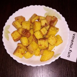 Хлебные кубики обжаренные с сыром и яйцом