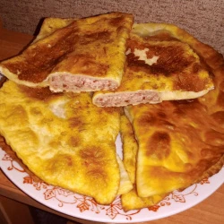 Чебуреки с фасолью и грецкими орехами