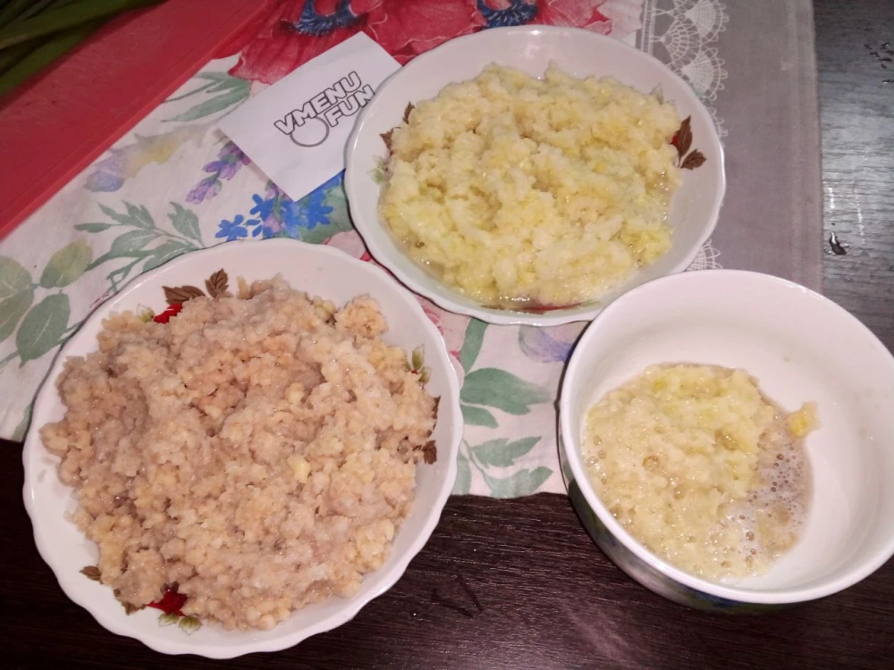 Пропустить овощи через мясорубку