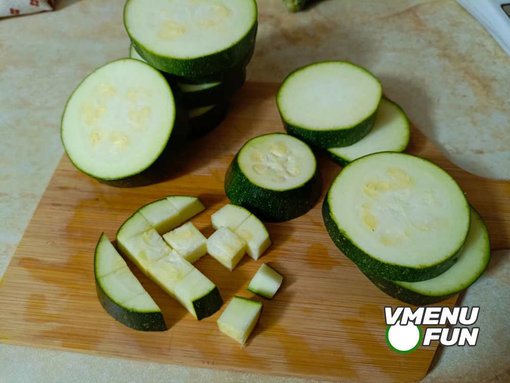 Порезать кабачки